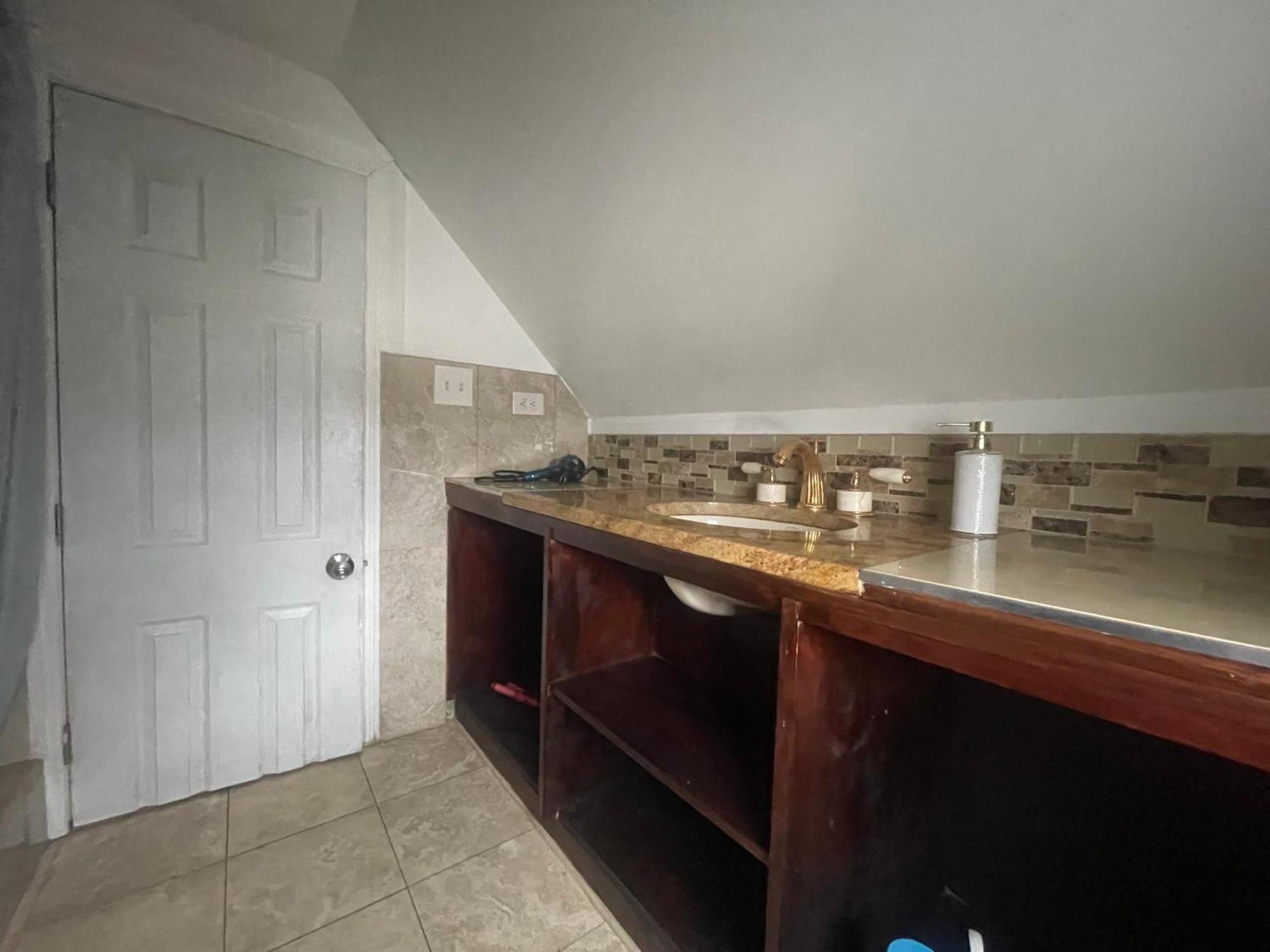 شقة Private Loft 5 Min Away From Lga نيو يورك المظهر الخارجي الصورة